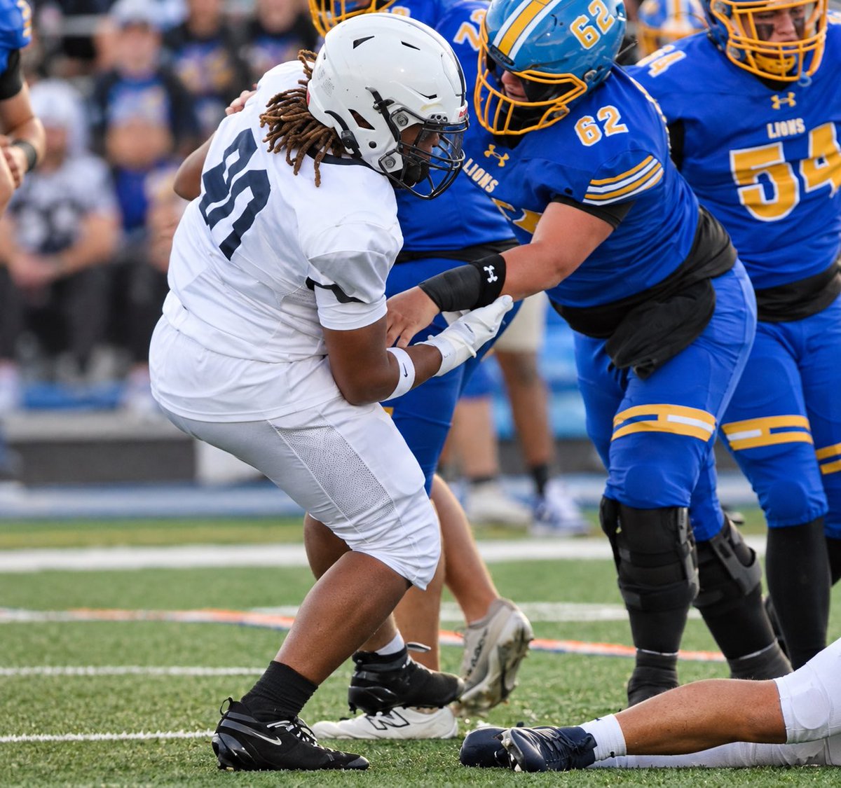 JaxsonHartford4's tweet photo. Week 3. Another opportunity to compete, learn, and get better. Proud of the work and staying focused on what’s ahead.

Stats: 📊3 Tackles 

Up next ➡️ 9/25 @ South River Seahawks 🏈

#ClassOf2028 #DL #DefensiveLine #HighSchoolFootball #StudentAthlete #UrbanaFootball 

@UrbanaHawksFB
@coachshoeUHS
@CoachFramp
@TapMyBand
@coach_ewags 
@CoachRhodes__ 
@Coach_Cal_FSU 
@CoachCrevani 
@coachbhill
@CoachSchuermann 
@CoachFultz 
@CPiercy4 
@McDaniel_FB 
@coachdisbennett @coach_noahchin
@slwood4 
@yoder847 
@56ways 
@PeteShinnick 
@PrepRedzoneMD