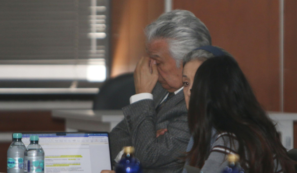 Lagyenews's tweet photo. La Corte Nacional negó la suspensión condicional de la pena solicitada por Lenín Moreno en el caso Sinohydro. El exmandatario recibió una condena de cinco años de prisión, en primera instancia, como autor directo de cohecho.

#País #juicio #Lenin #Sinohydro   

Info: Primicias. https://t.co/b021E7sa5z