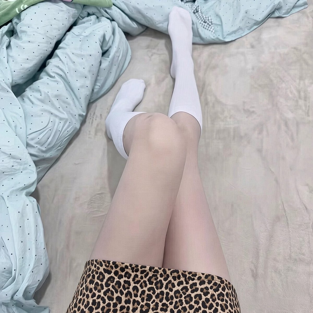 Joanna47143795's tweet photo. 06年  166。 48kg
第一次使用
女大 扩列交友（希望是男大）
本人，是本人… https://t.co/XtE1VcmrGq