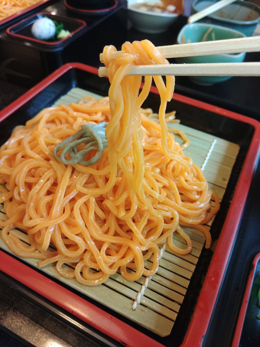 komainu556's tweet photo. 柿うどん…
法隆寺門前にもマウンテンがありました… https://t.co/Nb9wazjJW5
