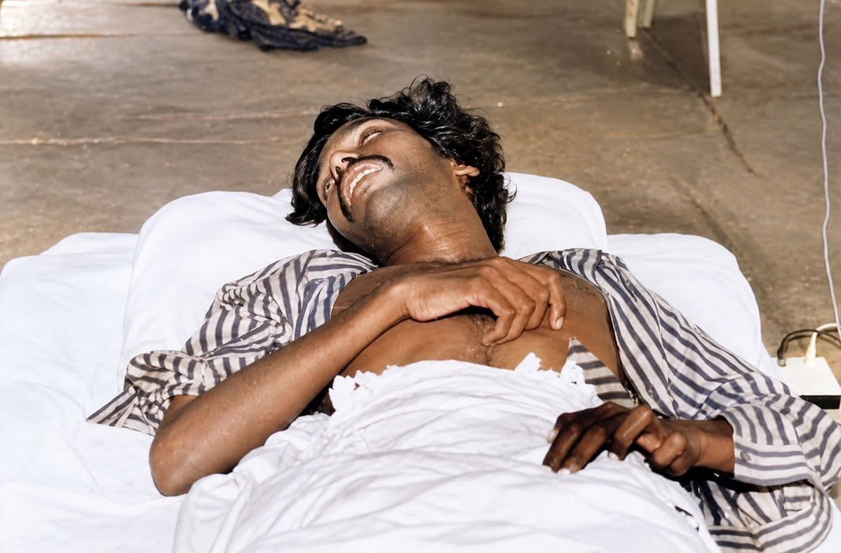 itskeeran's tweet photo. தியாக தீபம் திலீபனின் இறுதி உரையிலிருந்து:

“எமது எதிர்கால சந்ததி வாழ ஒரு நாடு தேவை. இல்லையெனில், நாளை எங்களைப் போலவே அவர்களும் துன்பப்படுவார்கள்.”

- திலீபன் 🕊️ https://t.co/Y3pRa327S8