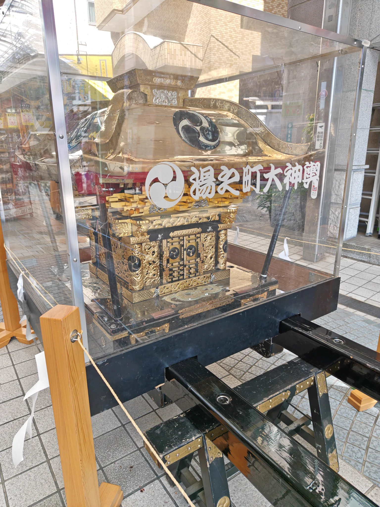 金属製ＡｕＰ御神輿 k_muko on X: 