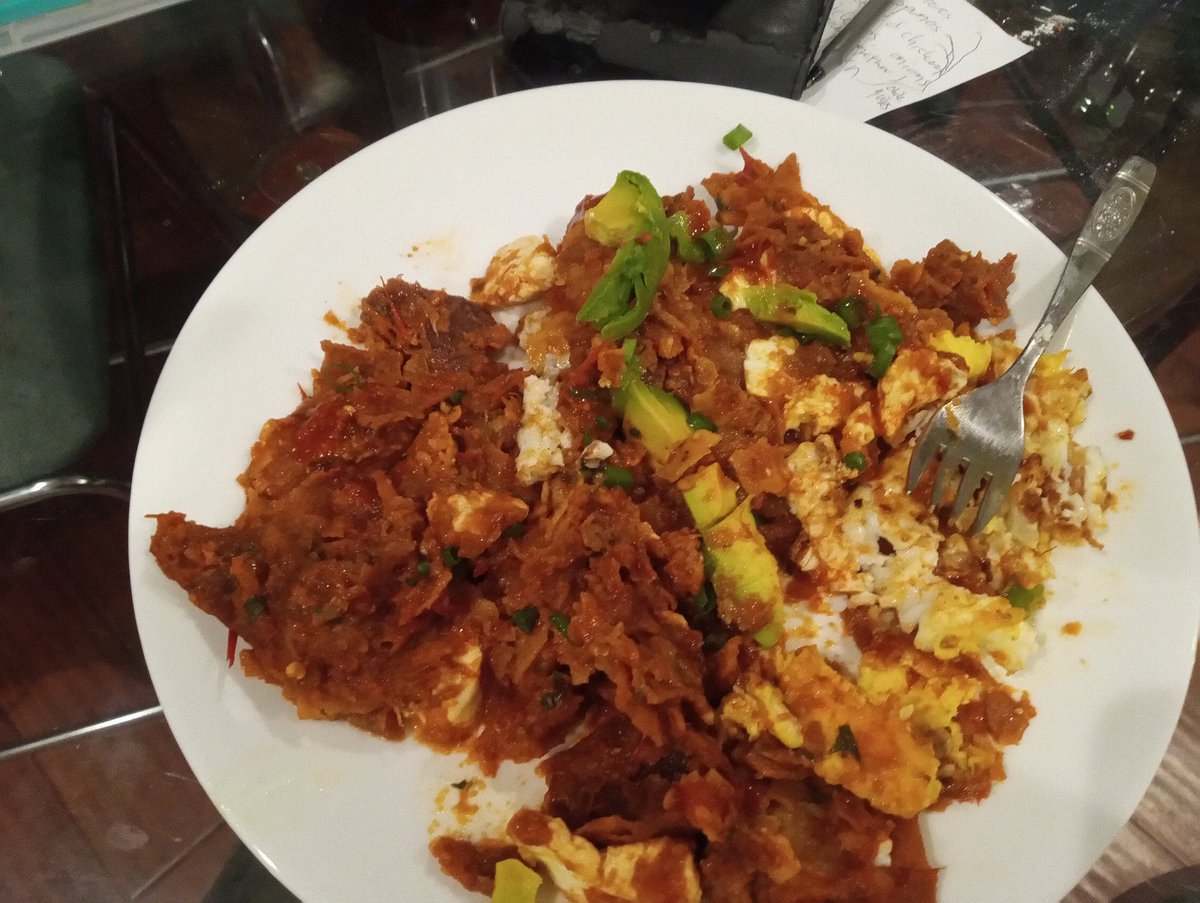 IDE4M4CHINE's tweet photo. CHILEQUILESSSSSSSS 🤤🤤🤤🤤🤤🤤🤤🤤 https://t.co/D1UFRytog2