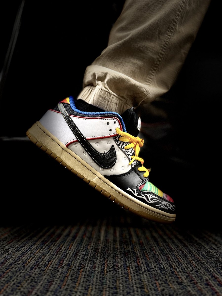 MrGilito24's tweet photo. Been a minute since I last posted. Finally got my new Apple Watch which allows me to take photos much easier. I had to start the short week with my favorite in the collection.
“What the Paul” x Nike Sb Dunk
#TeachersWhoSneaker #SbDunks #WearYourKicks #KOTD #SneakerPhotography https://t.co/Df7OiXtcpf