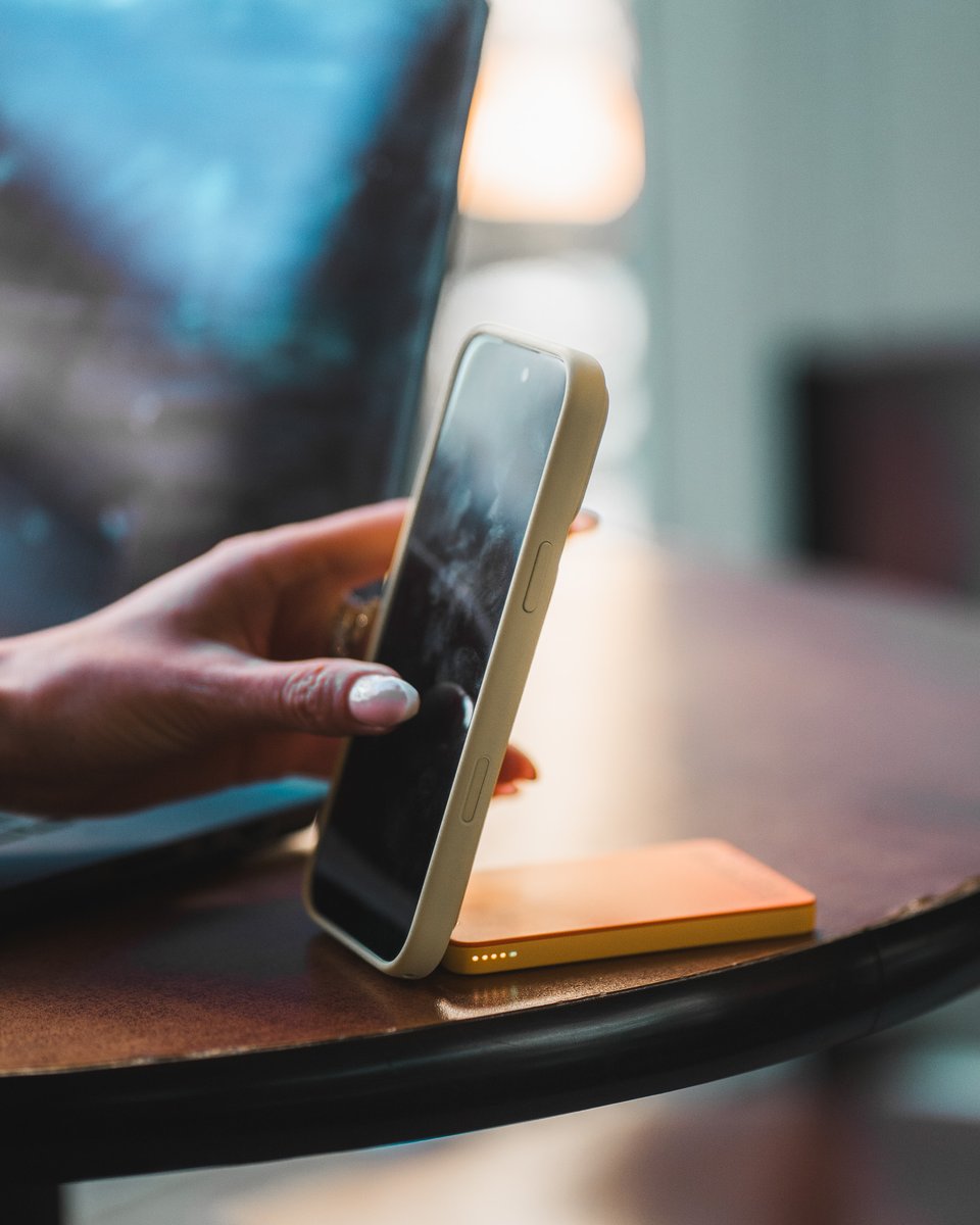 asian_goat's tweet photo. The X Stand keeps your phone powered while giving you the perfect hands-free setup for scrolling, streaming, video calls, or simply keeping your screen in view.
Get yours: https://t.co/aoa43wXXPm
#XYZtech #XStand #PowerYourNextMove #MagneticPowerBank #WirelessCharging https://t.co/YJ2WqudRHf