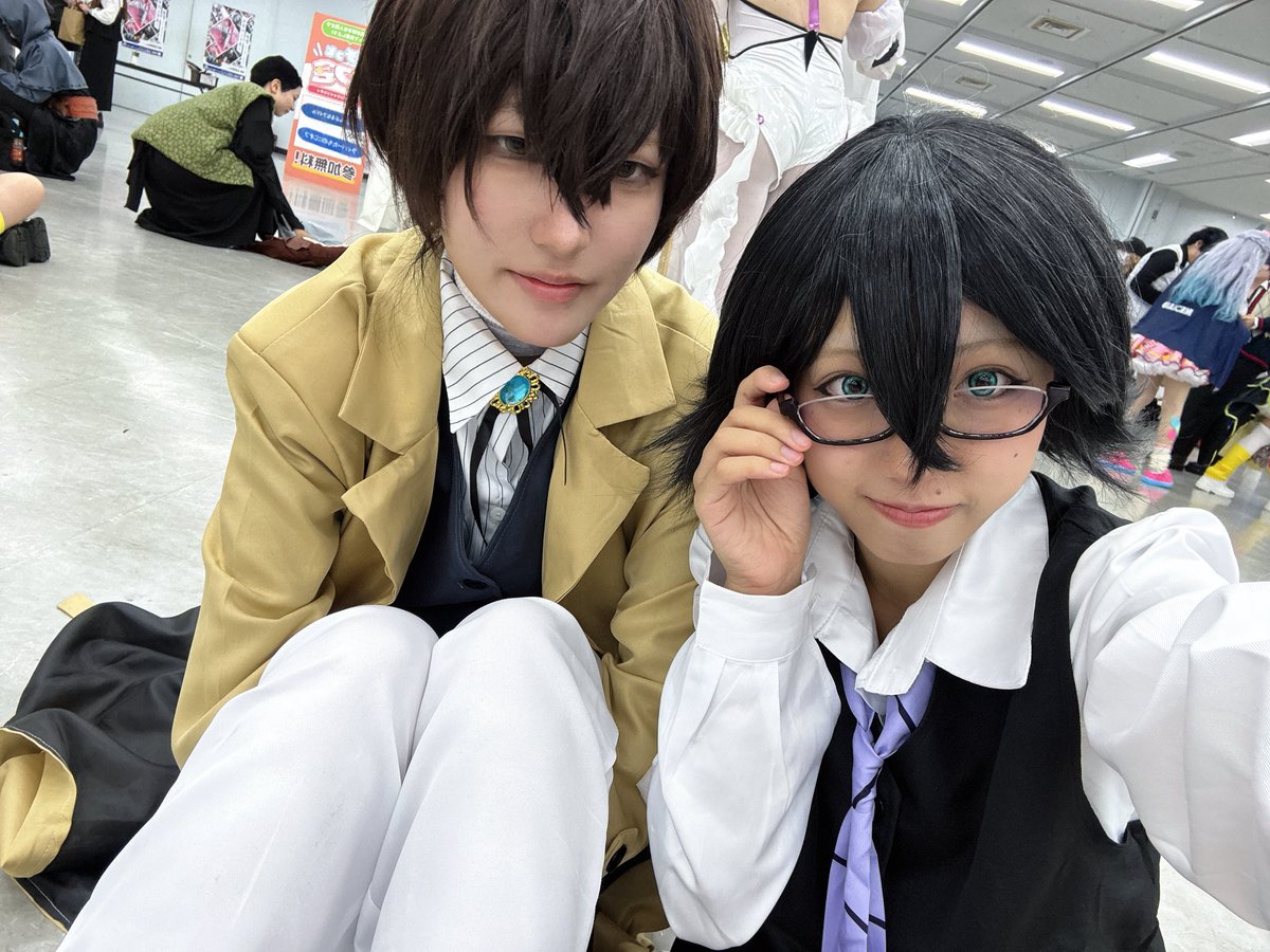 Riry_cos's tweet photo. Bホールにいまーす！
チョコーっとここで撮影してCホール向かおうかな？ https://t.co/vX2dG4NlQW