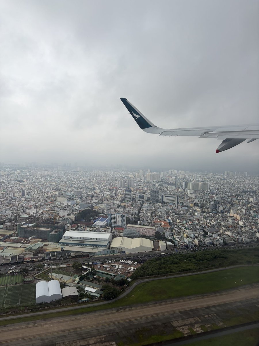 KeiKtrvl's tweet photo. 帰りもキャセイパシフィックで香港経由です。
まずは香港へ。 https://t.co/Xb9yHF8BIs