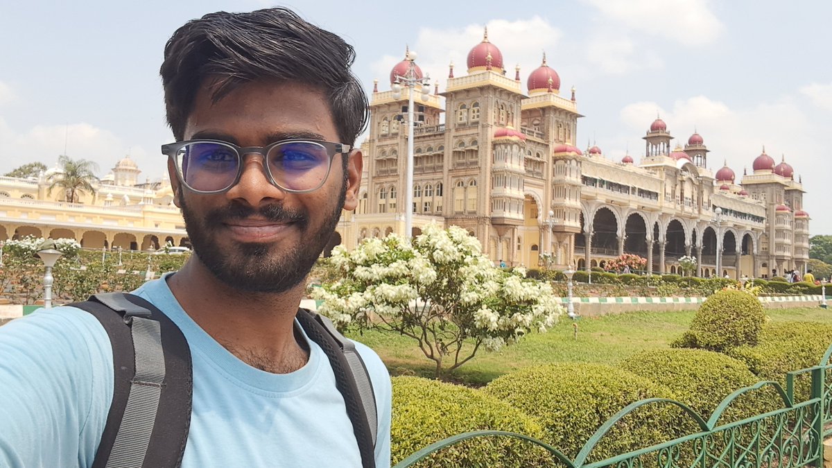santhosh6404's tweet photo. Wait! You are still very young.

This is not just to my 21 years self, but for everyone reading this even if you are 50.

All the platforms we spend a lot of time on - X, linkedin & Instagram can make use feel we are late, the world is moving so fast, we are getting old with less progress.

But stop there! Especially if you are in your 20s or early 30s. You really think 50 is old? It's not.

The reality is we dont realise the power of dedicating our life to something and spending decades on it.

I truly feel the only goal of 20s is to find the one thing that you can dedicate your next 3 decades to.

Imagine 3 decades back. No smart phone, only 1% people with internet & computers. No question of AI outside a handful of universities.

So never feel you'll grow old. Just tdke care of your mind & body because only they age, your soul will never grow old even at 90.

Learn to nourish your soul regularly by just being a little life, doing what you really love doing beyond utility, measurement & achievement.