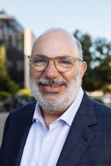 TechAtBloomberg's tweet photo. Our CTO #UX team welcomes @StanfordHAI Vice Director James Landay (@landay) for a virtual talk today about strategies for embedding human-centered design principles into #AI technologies
https://t.co/bBuzhktFIk
#HumanComputerInteraction #HCI #HumanCenteredAI https://t.co/kXMHVjk1ru
