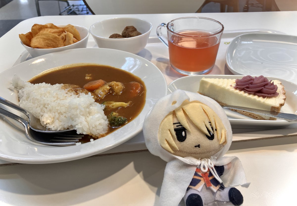 63_morinokuma's tweet photo. IKEAのフライドポテトおいしくて好き https://t.co/OzGD7KS0Zf