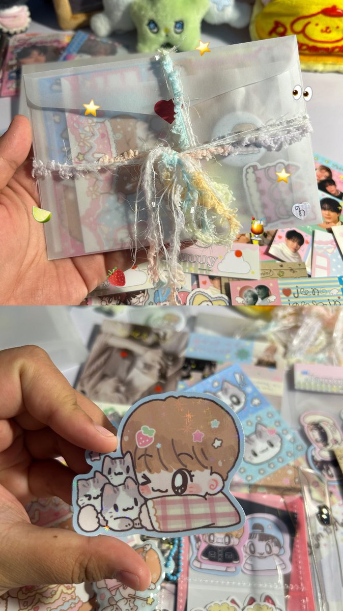 inohyuckyou's tweet photo. i ♡ sticker sooooo much 👩🏽‍❤️‍💋‍👩🏽 https://t.co/qfMKp0OsH9