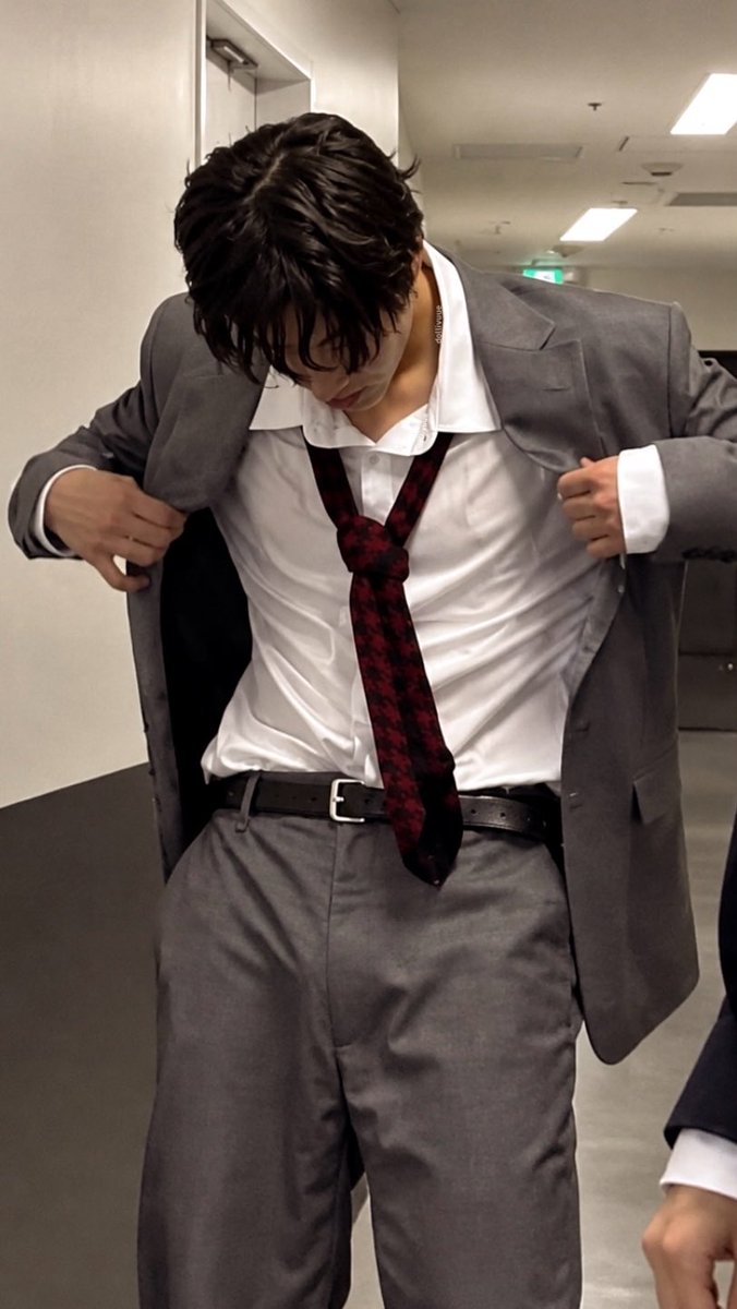dollivuue's tweet photo. AHN FINESHYT KEONHO 2009. https://t.co/hKn4Itcmln