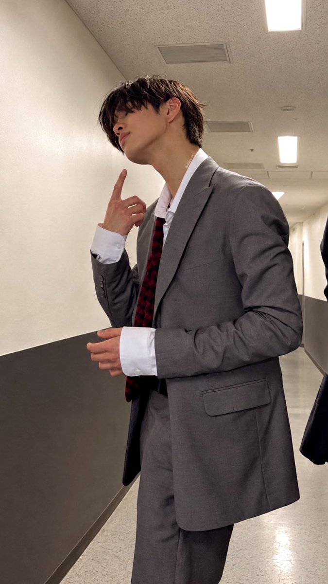 dollivuue's tweet photo. AHN FINESHYT KEONHO 2009. https://t.co/hKn4Itcmln