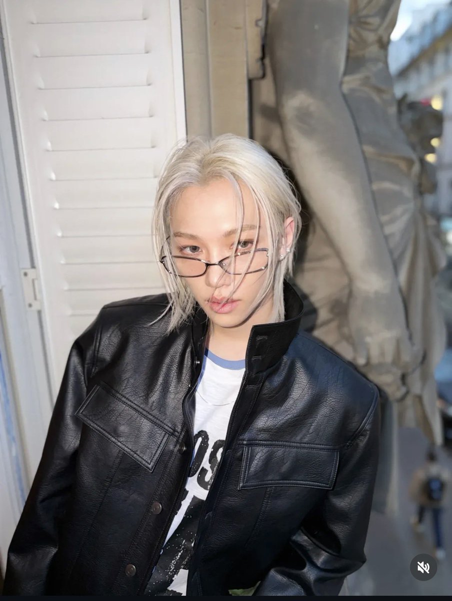 loveandskz's tweet photo. i’m still here btw https://t.co/38OyfGEWBl