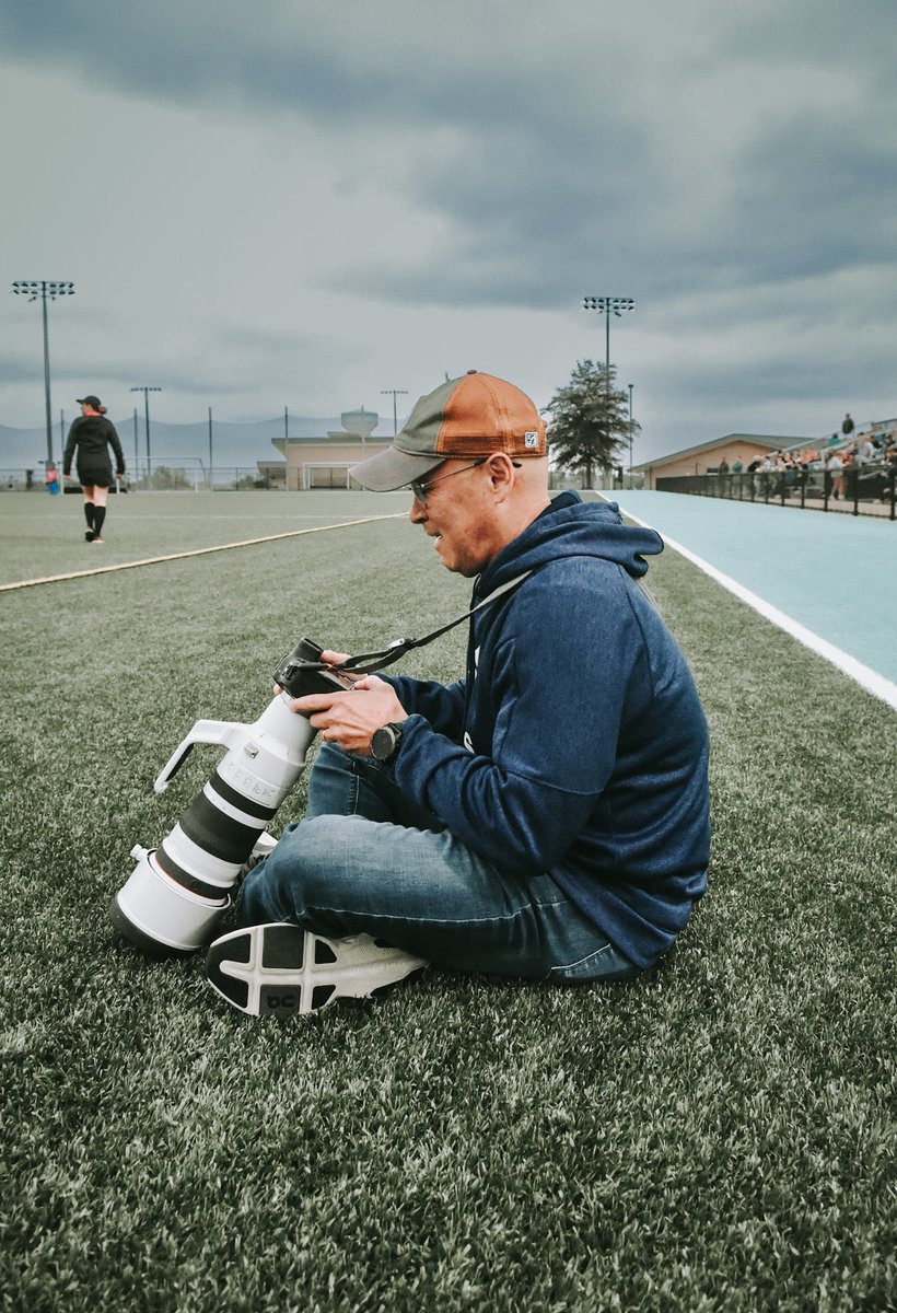 MCWellsPhoto's tweet photo. @OldhamEraSports … I have spotted @j_michaud_photo out in the wild! 👀

#photography #photographers https://t.co/iuEifu26Uj