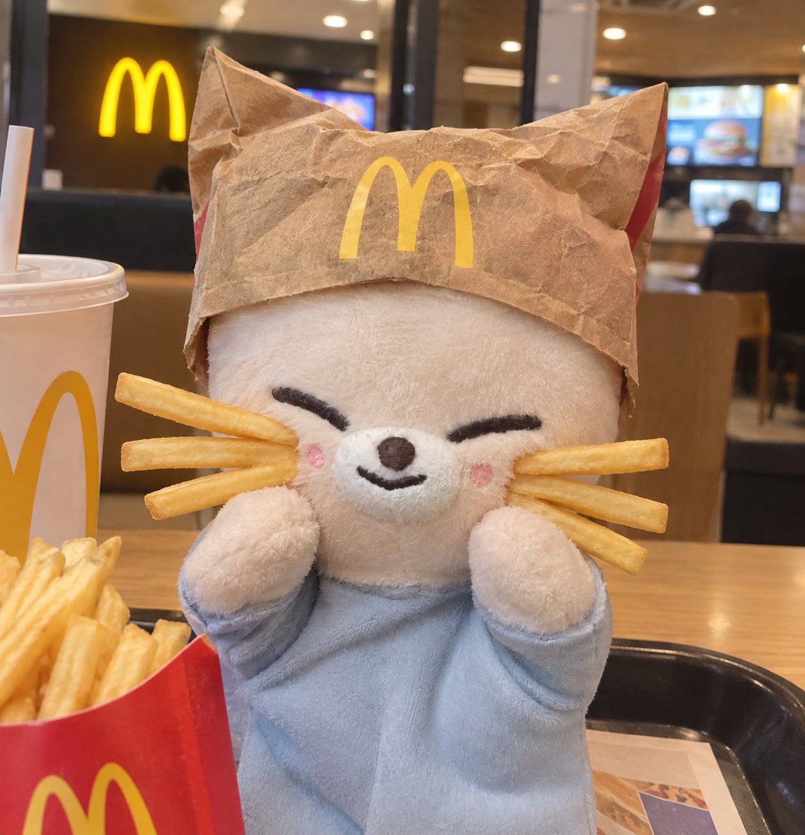 all_IN_myDream's tweet photo. 🍟🍟 https://t.co/CuWjQhITtK