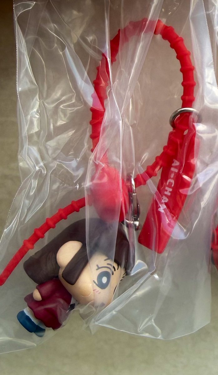 hixxu_zip's tweet photo. クレヨンしんちゃん カラフルマルチチャーム2 ガチャ　交換 めじるしアクセサリー 

【譲】あいちゃん

【求】しんちゃん

郵送にて交換よろしくお願い致します★ https://t.co/7kg3NM89HU