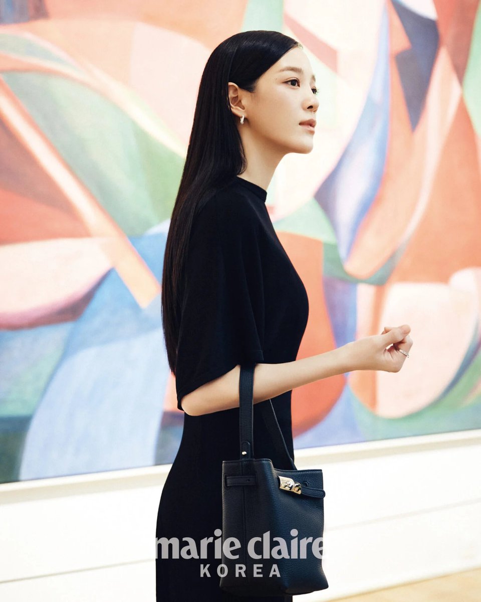 _sejeongdays's tweet photo. [PIC] Marie Claire Korea with Kim Sejeong at Longchamp Art Festival in Paris

#Sejeong #김세정 #KimSejeong https://t.co/UkPT0Dfuvs