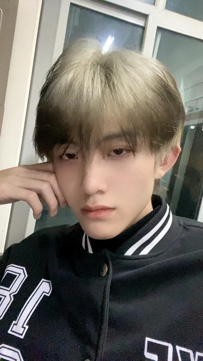 wangtianyu92's tweet photo. 想染回去了以前的法型 https://t.co/l9FCLZ3Hvx