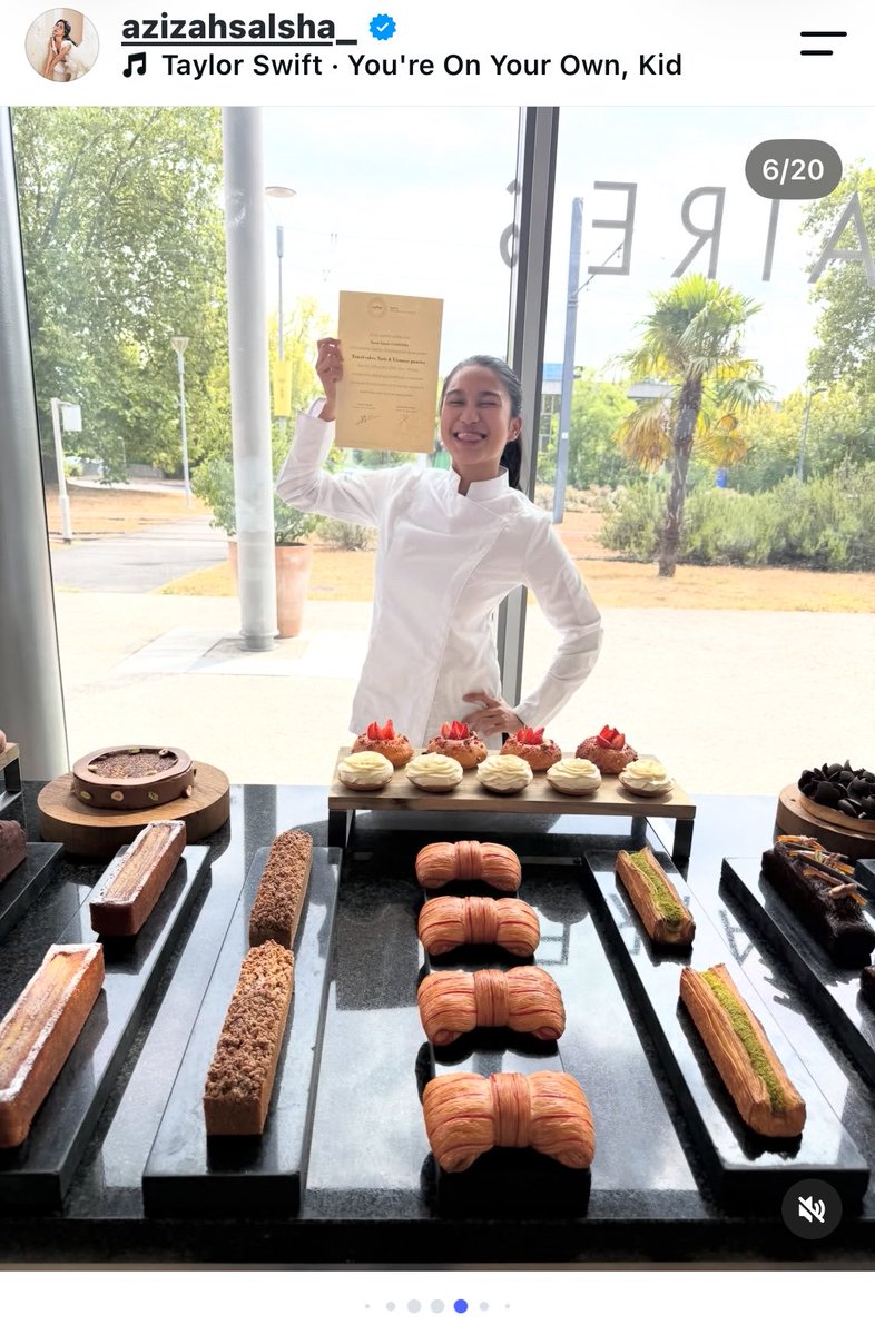 kysanagisa's tweet photo. enak banget ya jadi anak anggota dewan, gabut dikit langsung ambil kursus pastry di paris🇫🇷
when yha bisa menghabiskan hampir 200 juta buat 6 minggu belajar pastry🥹 https://t.co/39rZ3snnF5