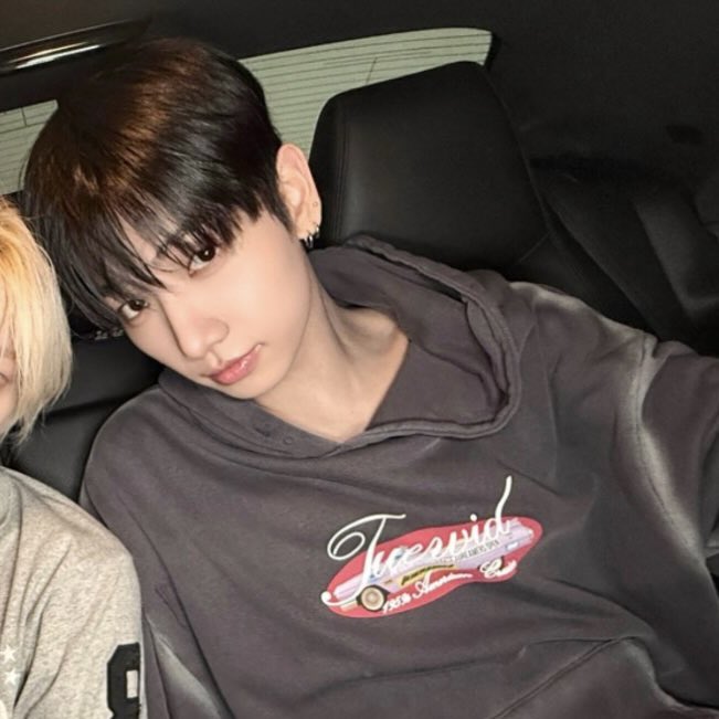 thinki1oveu's tweet photo. 명재현 얼굴 ㅁㅊ…… https://t.co/X4Jtg9iPGZ