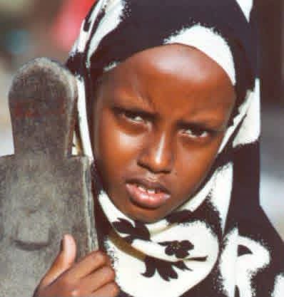 M8Kenya's tweet photo. Kenyan born Aisha Ibrahim Duhulow moved to somalia, then got r@ped by 3 men

Sharia laws found the men innocent

She was found guilty of seducing adults. Therefore commiting adultery

1000 adults watched her stoned to death. An 8 yr boy, Isak Aden, tried to save her &amp; was shot https://t.co/HGkXicTGR1