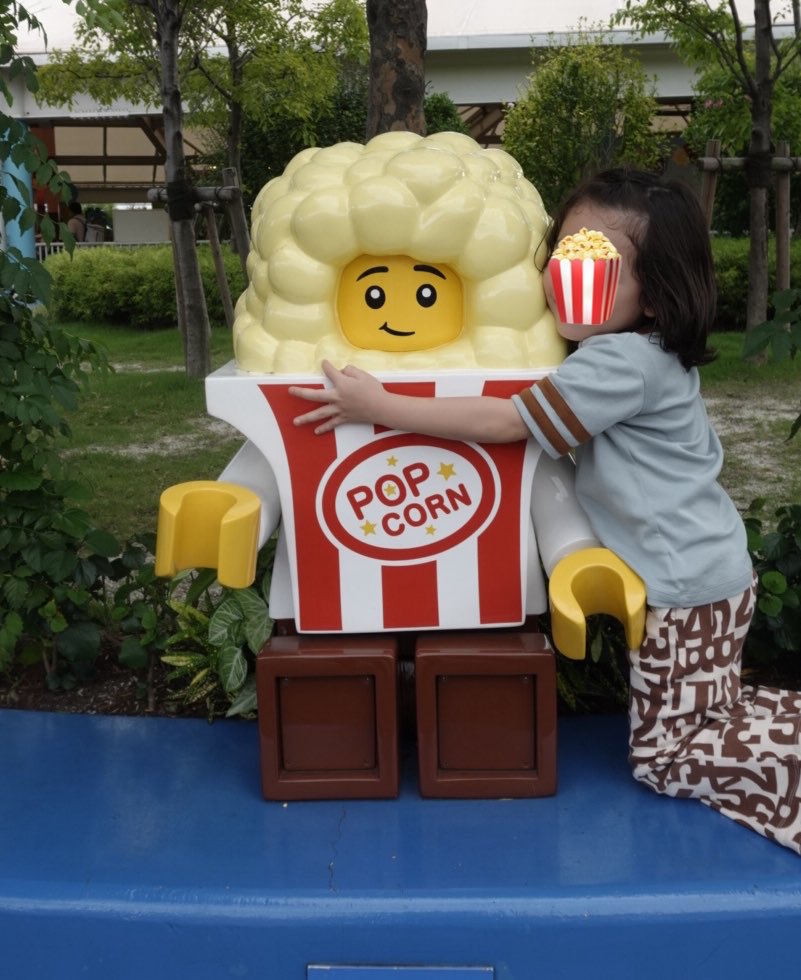 m_ririri25's tweet photo. 昨日は日帰りになってもいいやの気持ちで
無計画レゴランド🎠🧱
今度こそ計画的に行って
お友達にも会いたいなあ🥹💖

ショッペークーポンで買った
onsenリンガーT♨️かわいい🩵 https://t.co/fdElXBZUMr
