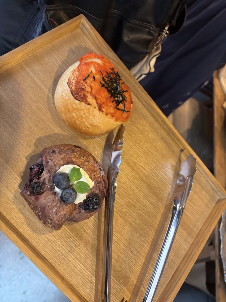 o3o__ww's tweet photo. おいちそーなベーグル勝った🥯 https://t.co/5AHeyVtk6O