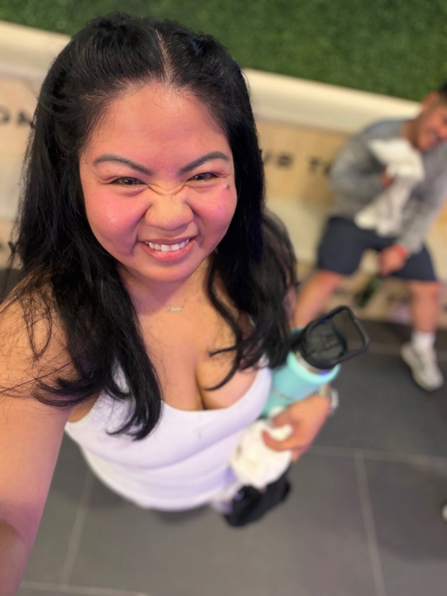RoseEnriquez's tweet photo. Survived CS4 tonight π
#CircuitTraining #CardioxCore
#MovewithRose https://t.co/bckNjMxx8H