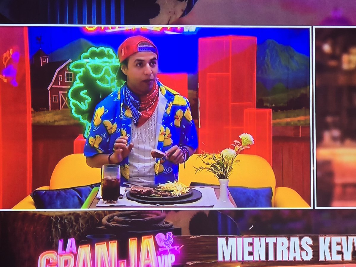 JM29061c's tweet photo. Hazlo Kevin.... Que arda la granja y que explote de una vez jajajajaja
#LaGranjaVIPMX https://t.co/fbEqf7SHW0