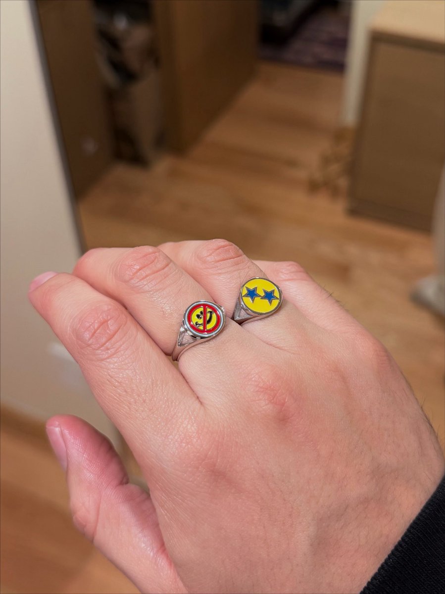 kabe_gg's tweet photo. Halo 3 Killjoy and Double Kill Ring

.925 Sterling Silver + Enamel

Release date soonish

very limited https://t.co/XxZPmDFV6F