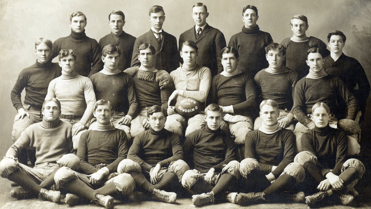 BatesSports's tweet photo. On September 22, 1906, @Bates_Football completed the first legal forward pass in college football history.

The revolution began on Garcelon Field: 
https://t.co/2Kr3ZO0F8S

#mesports #d3fb #d3football #GoBates @buntingthompson https://t.co/F6rbRQr9XI