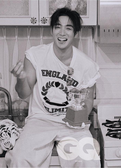 BaekhoToday's tweet photo. Four years ago today, #BAEKHO graced the 3rd edition of GQ Korea’s GQ Golf magazine! 💗

#백호 #강동호 #KANGDONGHO https://t.co/IKIMK17Vn7