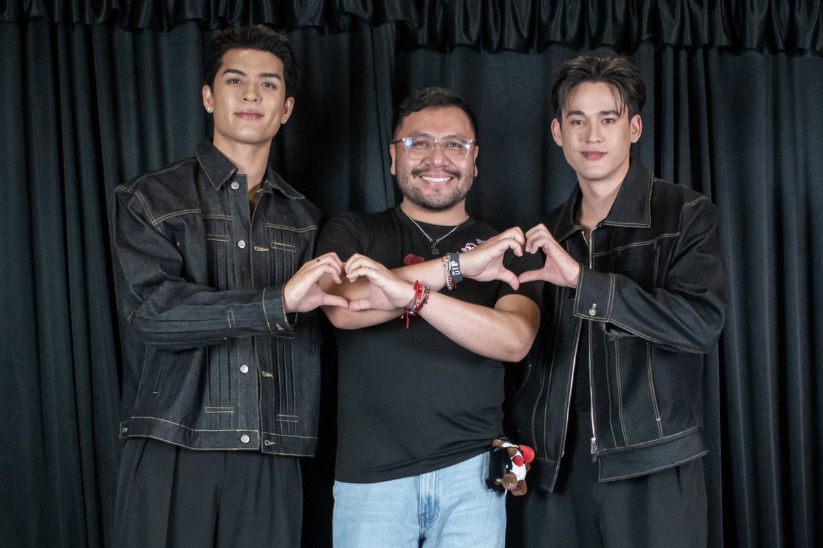 LuisPinoG_'s tweet photo. No saben mi nivel de felicidad, al poder conocer a @Josswayar y a los demás chicos del elenco de #OnlyFriendsDreamOn en verdad, no miden la alegría de esto, nunca pensé que esto me pasaría y ahora soy muy feliz 💜❤️#JossGawin #OFDreamOnInMexico #OFDOInMexico https://t.co/5eflEVZTx5