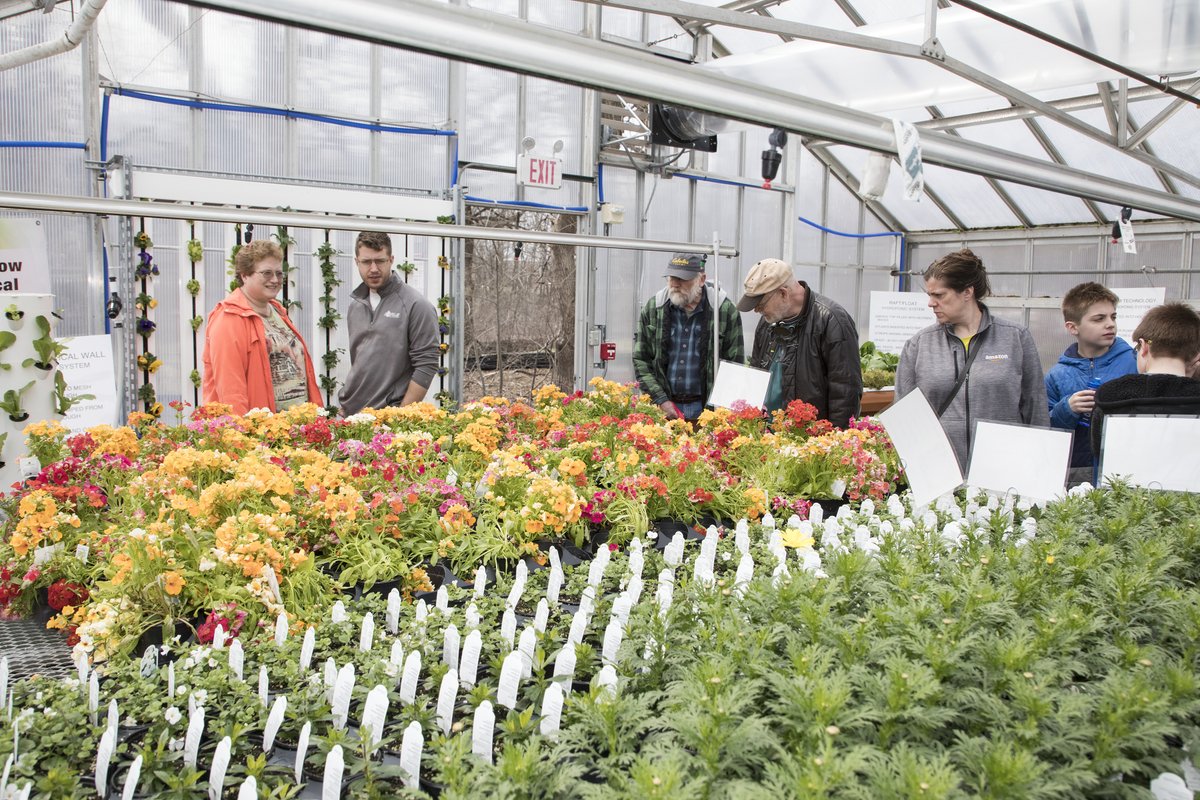 gatewaytech's tweet photo. Looking for that perfect plant – or plants – for your home or business? Look no further! Gateway's horticulture students will hold their popular, annual fall plant sale. 

Learn more at https://t.co/ZCWwKy0EzO. https://t.co/ZJzDrD0mKR