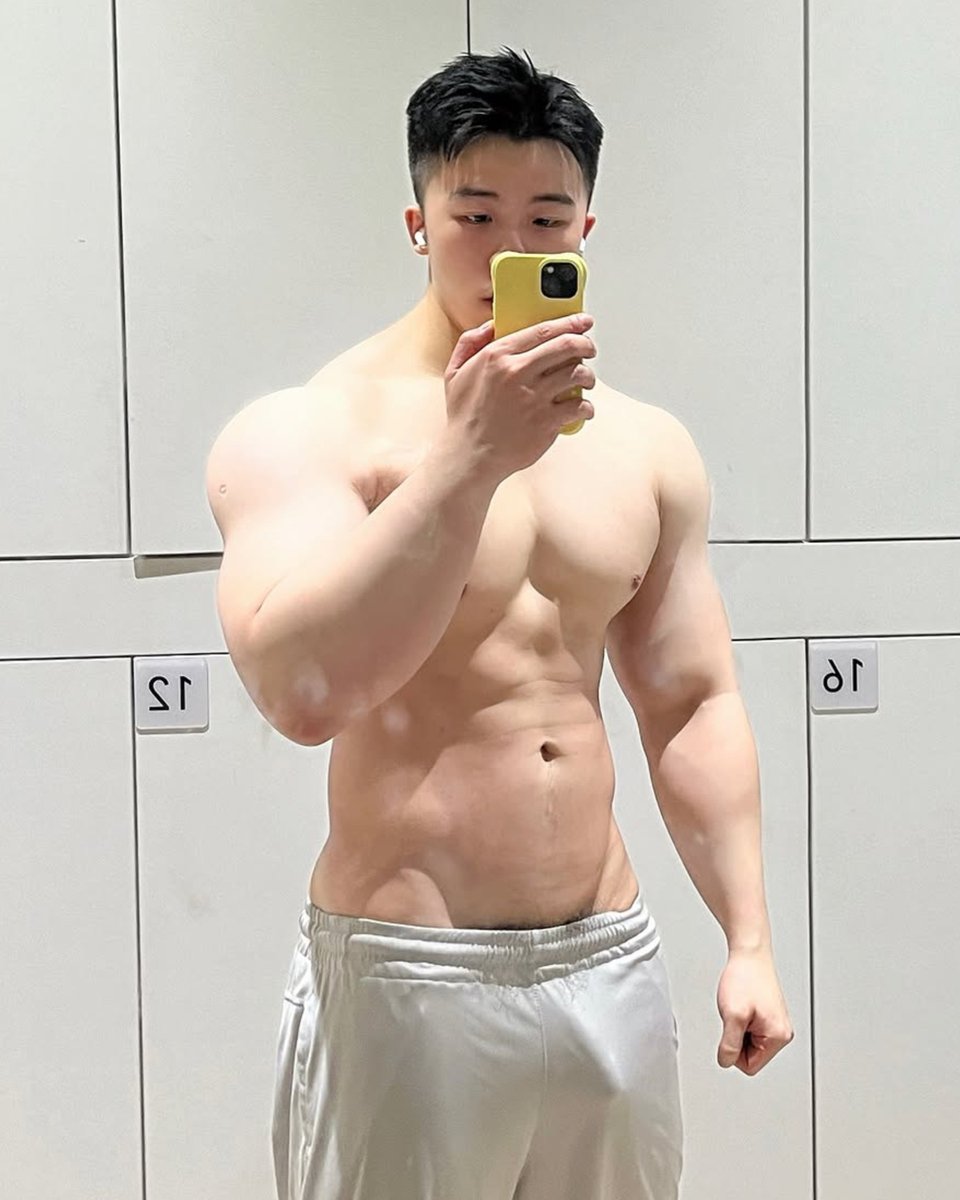 muscleast's tweet photo. 🔎 inerho0831 https://t.co/31SbgCeBHi