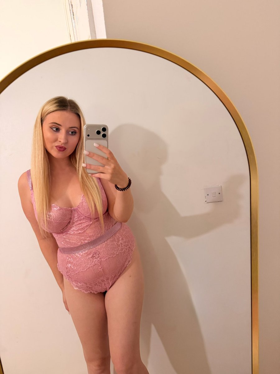 goddessangelxox's tweet photo. Hey… 

Join my telegram channel ✨

https://t.co/kdIkqijVrA https://t.co/ZVynW1QCAh