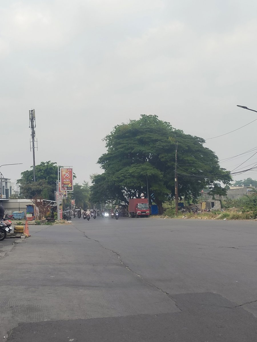 bnortangerang's tweet photo. Morning sex enak nih, kali aja ada suami orang yg bisa bikin puas, lagi dipasar modern Karawaci
#binor #binortangerang #binorhyper #pasutritangerang #cuckold https://t.co/aVodoOC6Ca