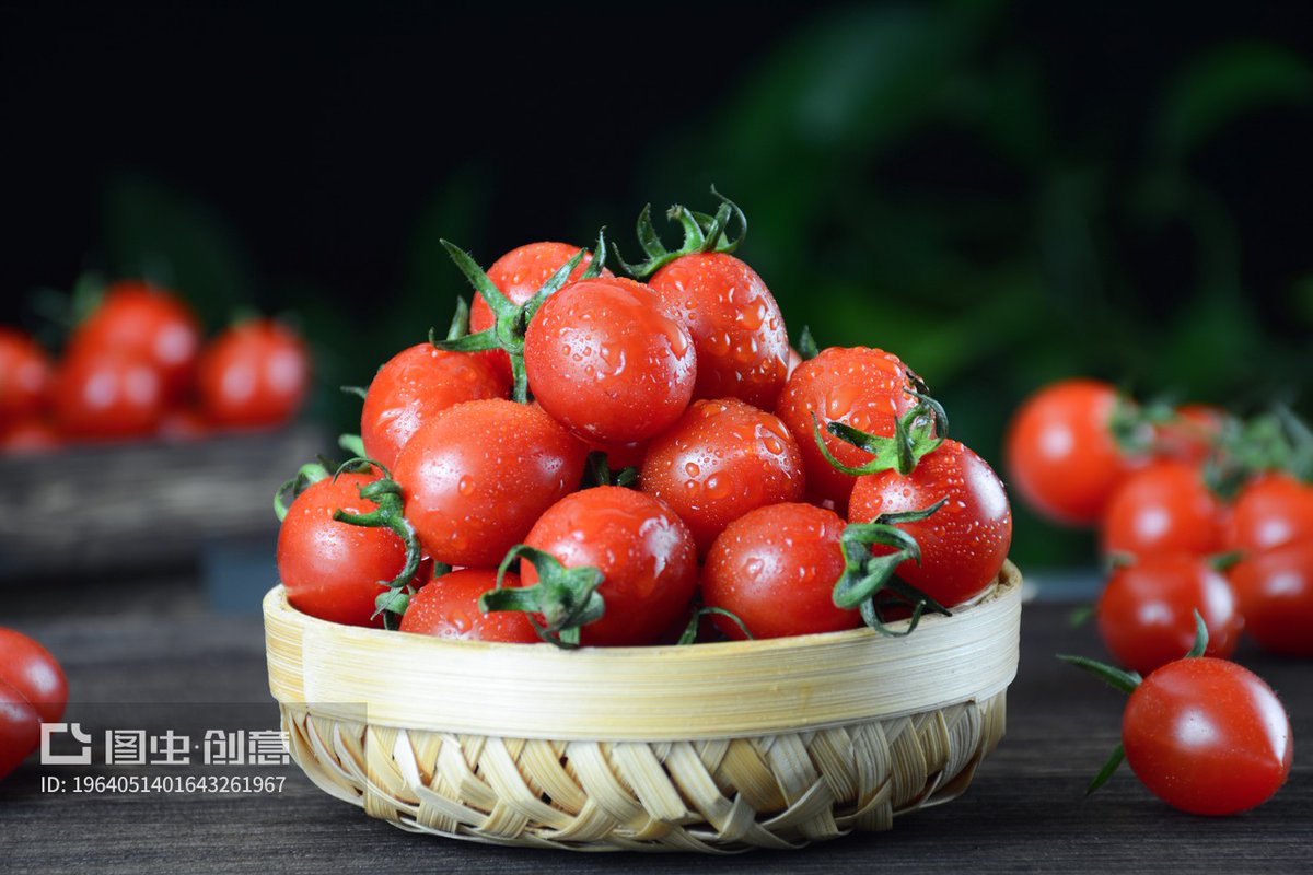 OrenDarqsr's tweet photo. [Just tried the new organic cherry tomatoes at the local market—bursting with natural sweetness, zero weird aftertastes, and perfect for a quick salad or snack! 10/10 would grab again tomorrow ] https://t.co/Ng19ba05Pf