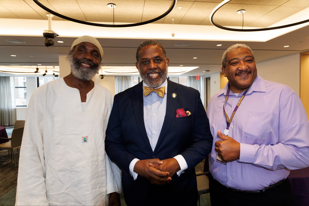 DellSmitherman's tweet photo. Big shoutout to @kevinparkernyc for joining us at @1199SEIU for the launch of our historic organizing campaign of nearly 200,000 CDPAP workers. #WorkerPower #CareIsWork https://t.co/KN7wzfUoP1