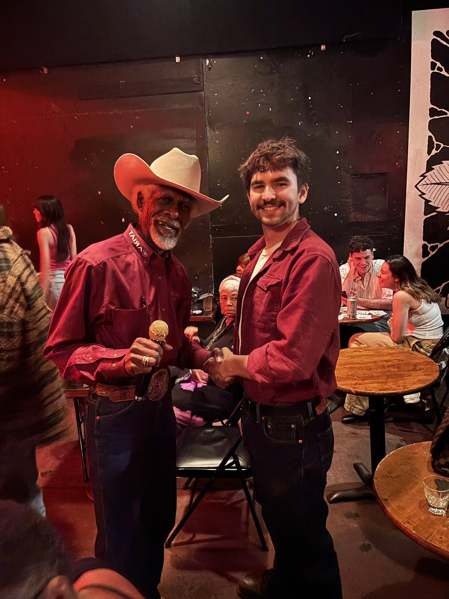 anaverageposter's tweet photo. Heard Eli's Mile High Club is shutting down end of next month. Shoutout the time my buddy Pat and I visited and I shook hands with The Cowboy https://t.co/SWbPe03FjH