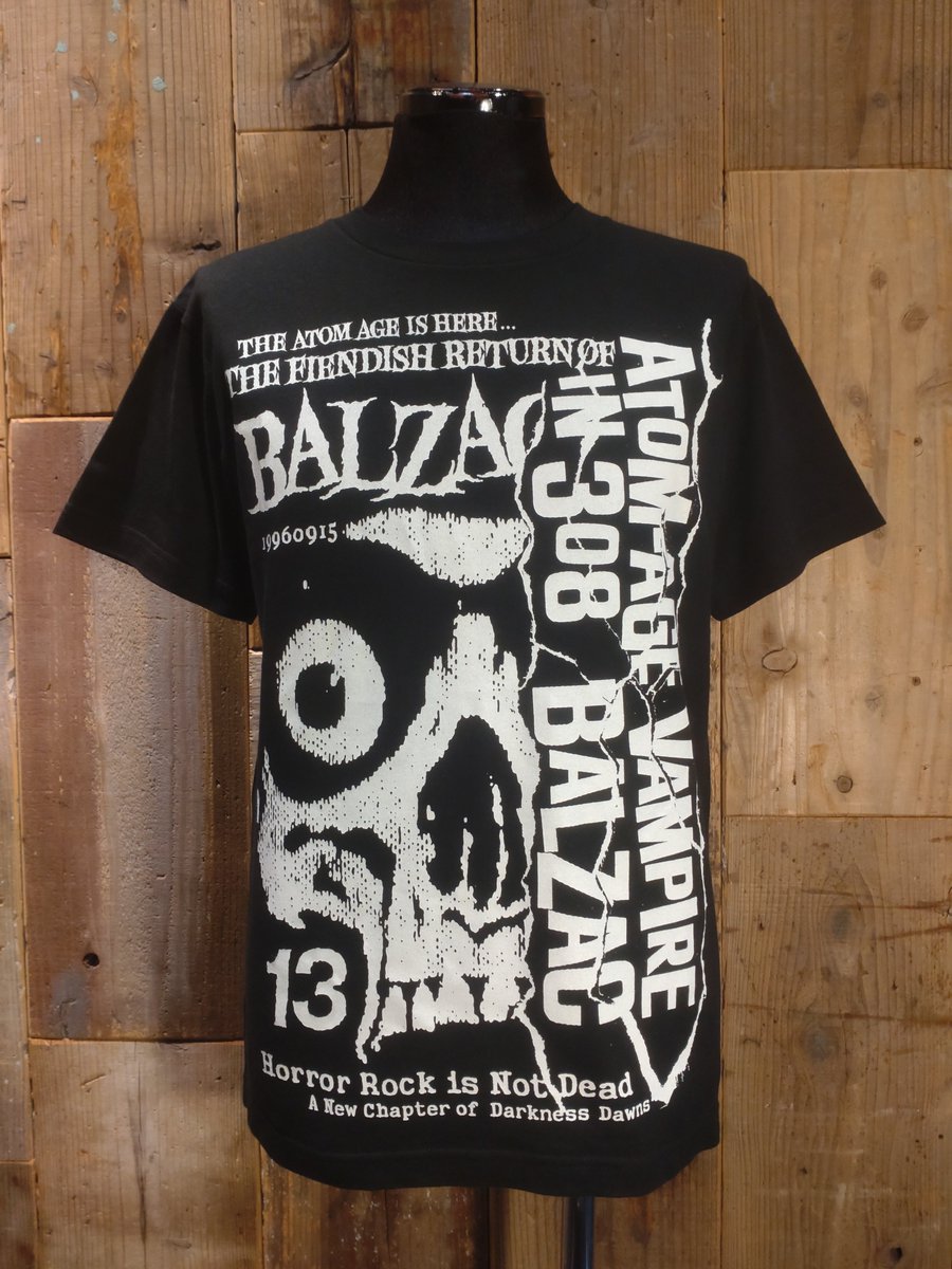 Balzac_jp's tweet photo. SHOCKER夏の3ヶ月連続フェアの9月は"THE FIENDISH RETURN OF THE BALZAC フェア"が本日9月23日(祝)〜30日(水)迄開催！
先日、新宿LOFTで開催のBALZAC復活ワンマンライブで登場したアイテムが続々登場！
フェア詳細、おまとめ発送、商品の発送時期につきましてはNEWSページにて
https://t.co/malgGFHaBV https://t.co/5P1UrGCR72