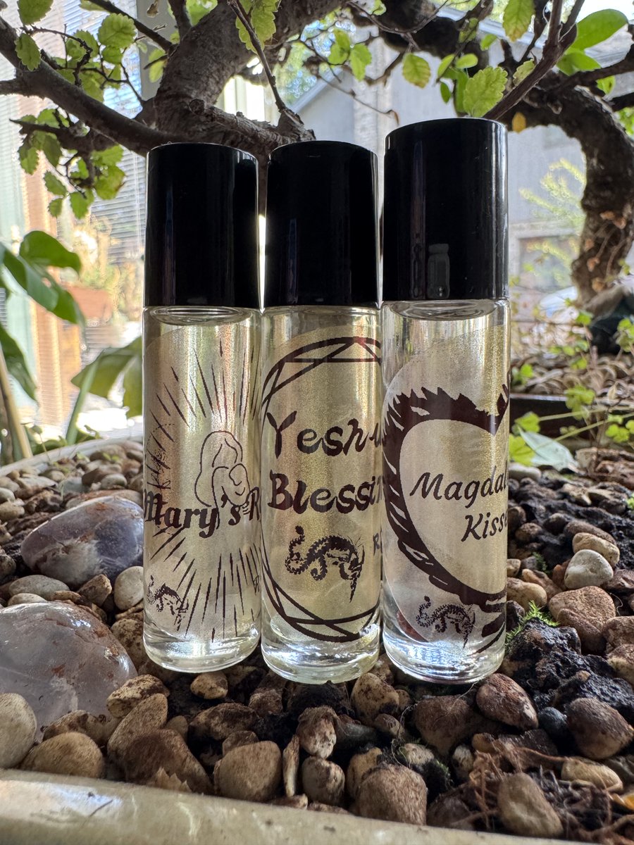RisingPhoenixA1's tweet photo. NEW LOOK! SEPT SALE ONLY! Yeshua's Blesssings | Magdalene's Kisses | Mary's Roses - BUY 2 GET 1 FREE
Oil set: https://t.co/ZBreV5JRBY
Water base set: https://t.co/whYqO4gz9Q
#perfume #essentialoils #marymagdalene #Yeshua #essenes #Mothermary #twinflame #attractlove #wellness https://t.co/u4Xjskg8S5