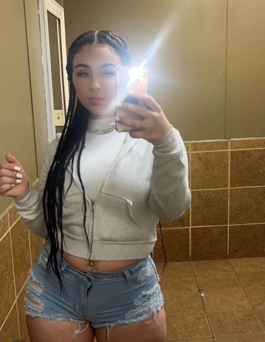 Fr34kLuvr's tweet photo. Mature and fine #latina #bop #irl #mature #exposed https://t.co/M9XLObd2vY