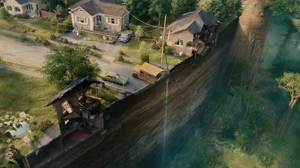 cinemaumar's tweet photo. Watched #TheEndofOakStreet

Disappointing for the most part. Way too much time explaining and the relationship stuff is dreadful. The CGI of the dinosaurs is decent but I never felt immersed in the world. Hathaway is great but can’t say the same for McGregor https://t.co/mjtJ3WPcw5