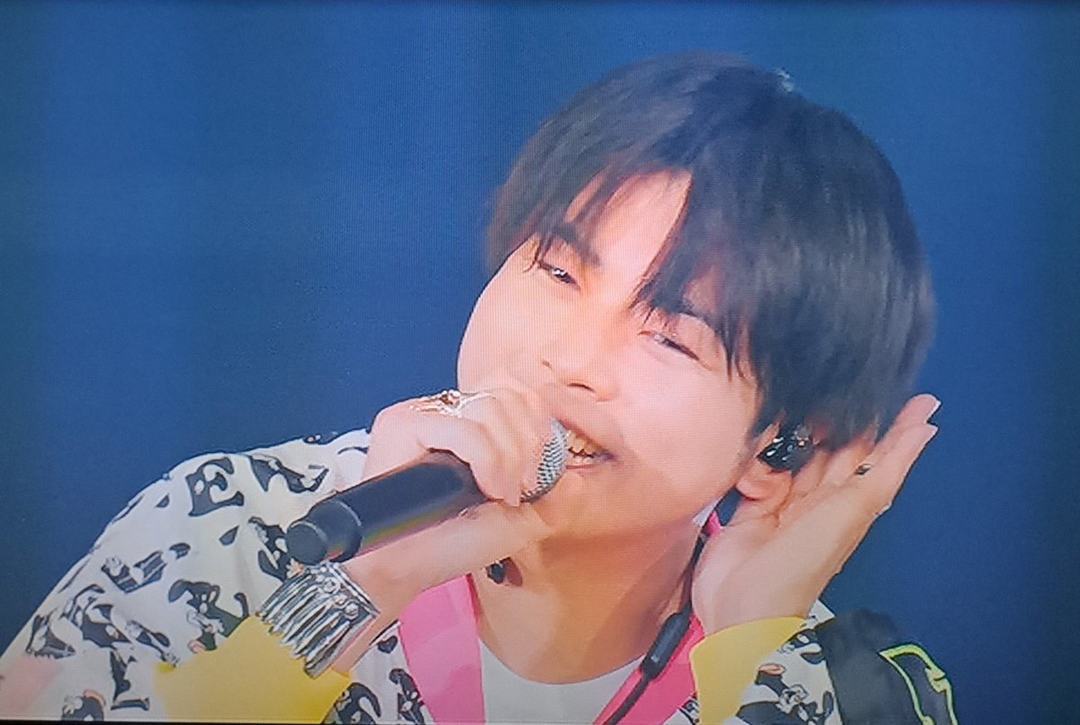 7bu__tan4's tweet photo. 同じ振りなのに、信じられないくらい可愛くなるメロ増🐱
「聞かせて 聞かせて」😆︎💕︎

 #NEWS変身
 #増田貴久 https://t.co/e0nlh8qkxl