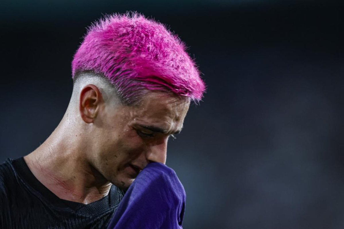 FabrizioRomano's tweet photo. 🔵🔴 Gavi: “The criticism, honestly, doesn’t affect me much. The people who matter to me in football are my teammates, the coaches, and the fans. If they’re happy, I’m happy”. 

“People are free to have their opinions, but this is part of football”, told MH. https://t.co/73dB6H8RnA
