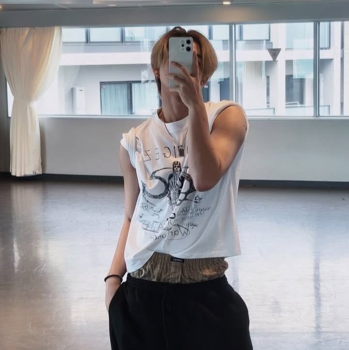 89rpv's tweet photo. อือ เหมาะสมจริงๆด้วยㅠㅠㅠㅠ https://t.co/FJKtLxBHK3