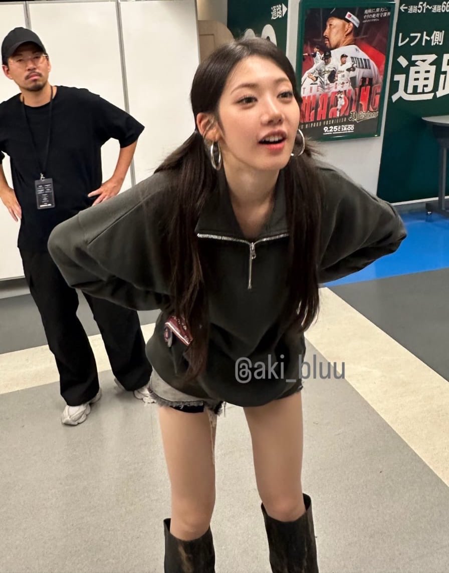 aurshoreln's tweet photo. “KENAPA? MASALAHHHH??” 😭😭😭 https://t.co/ErZHeddfeu