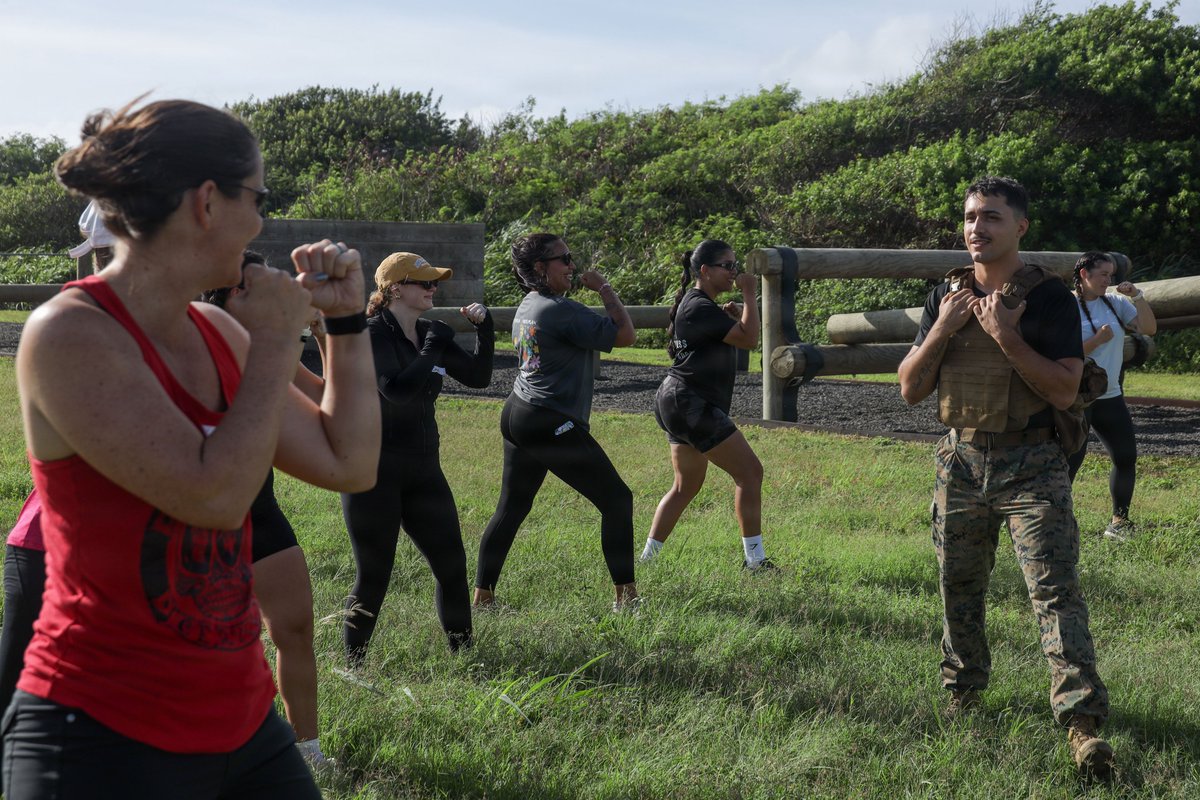 MCB_Hawaii's tweet photo. Warrior Spouse Day at MCBH 💪🌴

📍MCBH (September 18, 2026)

MALS-24 hosted a #spouse day to give spouses and families a firsthand look at what their @Marines do on a daily basis, promoting #communitysafety and building morale.

📸 by LCpl. Nicholas Figueroa https://t.co/Skk3wblXqP